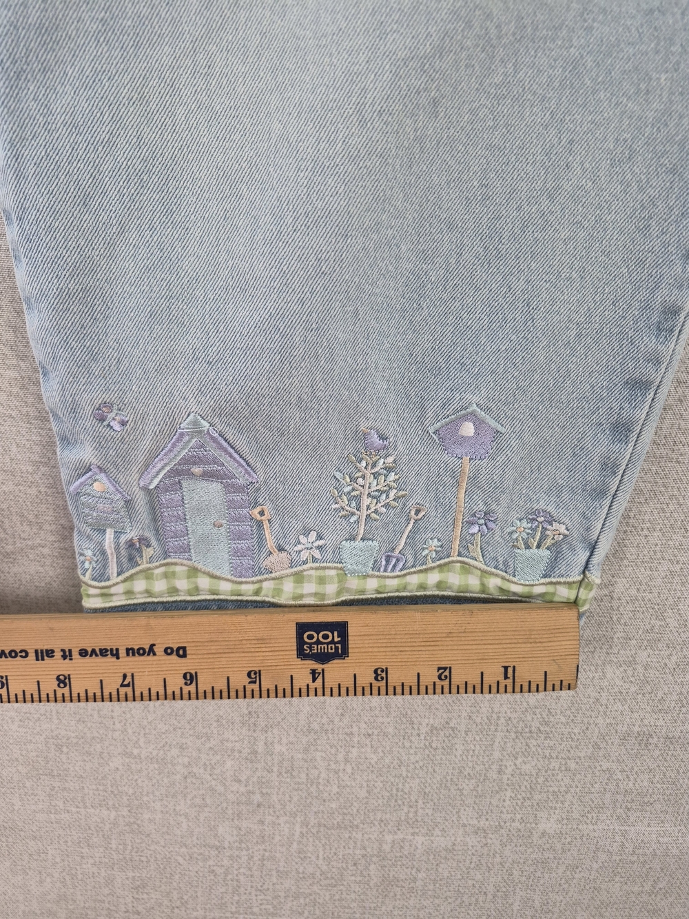 Christopher & Banks Size 12 Cropped Capri Jeans Light Wash Embroidered SKU0332 - Picture 7 of 14